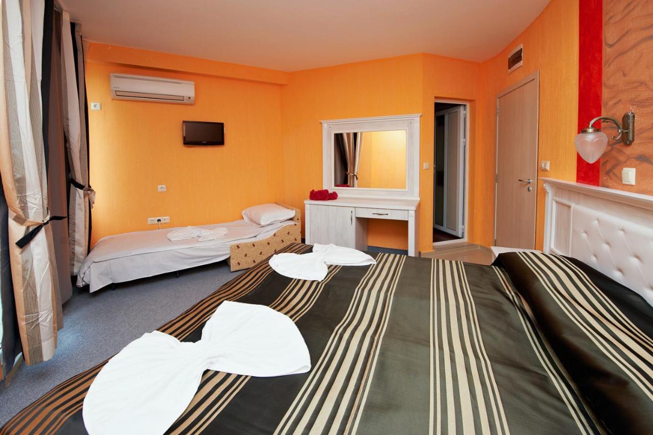 Family Hotel Paros بوموري المظهر الخارجي الصورة
